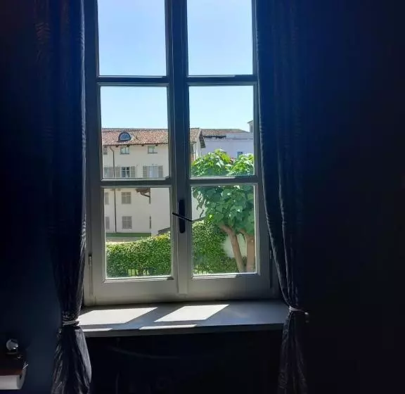 Aamiaismajoitus (B&B) La Meridiana D Alba