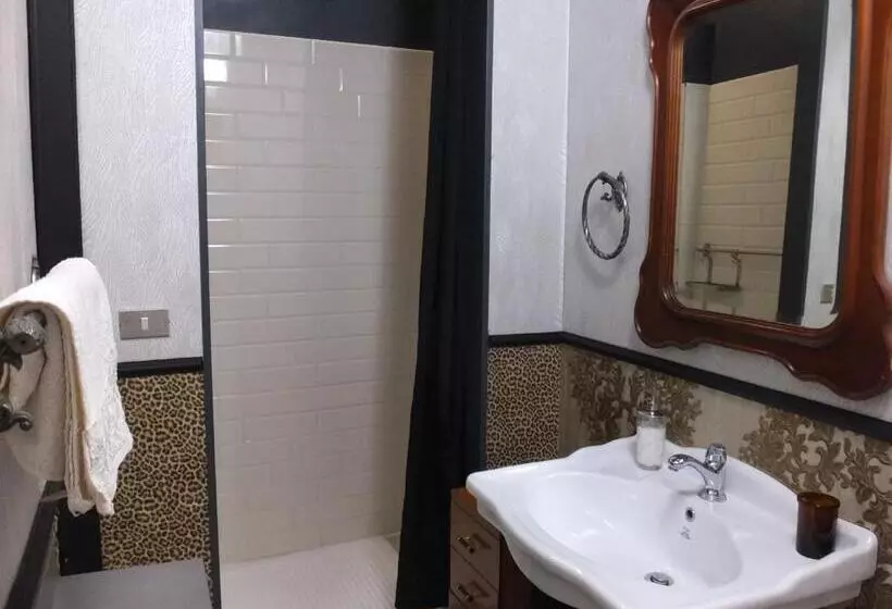 Aamiaismajoitus (B&B) La Meridiana D Alba