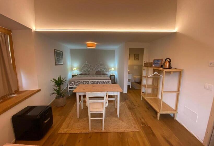 住宿加早餐 Pedegagia