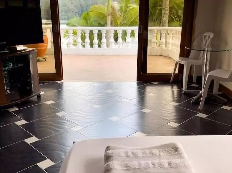 ホテル Casa Linda Guatape