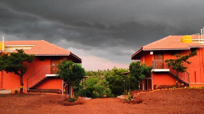 Hotel Chalobahills Farmstay Resort