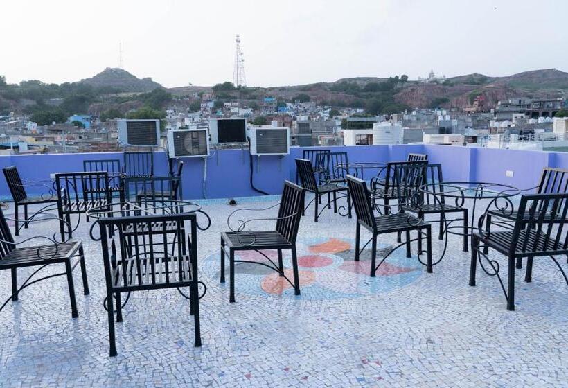 בית מלון כפרי The New View