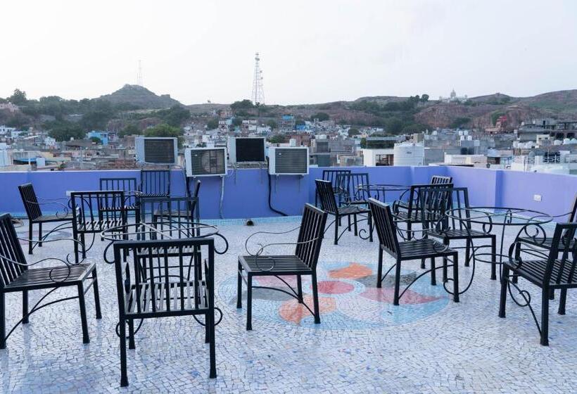 בית מלון כפרי The New View