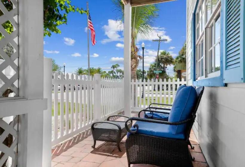 Pensjonat Key West In Sebastian