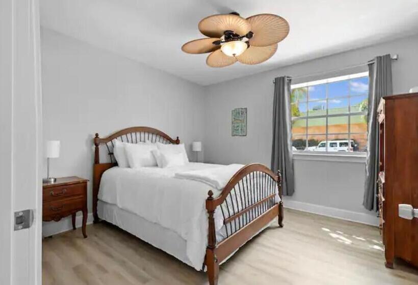 Pensjonat Key West In Sebastian