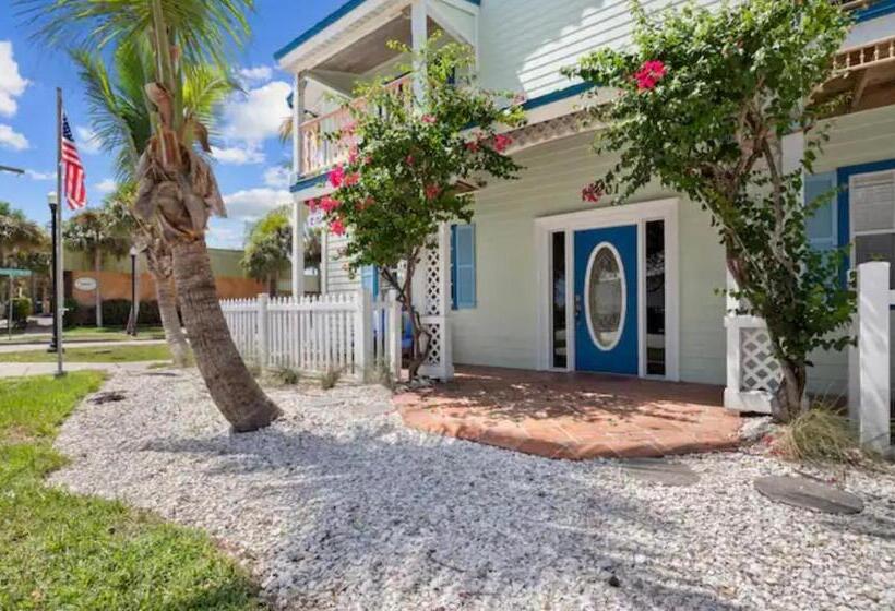 Pensjonat Key West In Sebastian