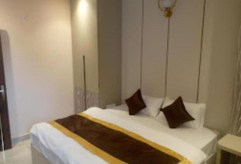 בית מלון כפרי Regalia Budaun Uttar Pradesh   Excellent Stay With Family