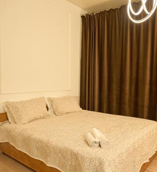 هاستل Royal Max Hotel & Spa