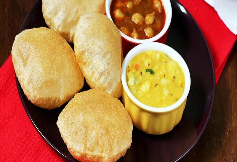 Отель La Riqueza   Mussoorie   Dhanaulti Road   35 To 45 Mins Drive From Mussoorie