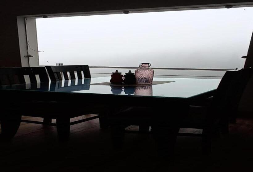 Отель La Riqueza   Mussoorie   Dhanaulti Road   35 To 45 Mins Drive From Mussoorie