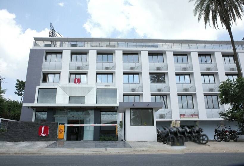 فندق Lords Eco Inn, Ambaji