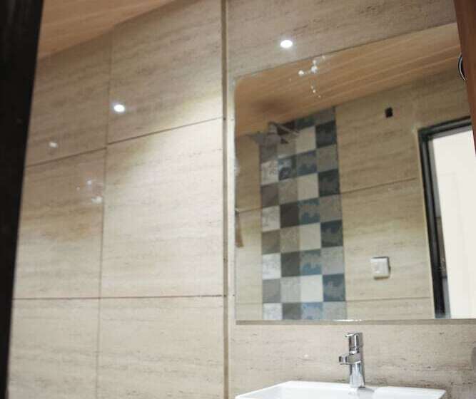 فندق Lords Eco Inn, Ambaji