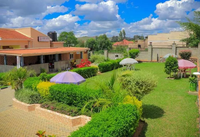 Jatheo Hotel Rwentondo