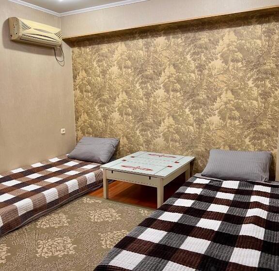 پانسیون Injoy Hostel