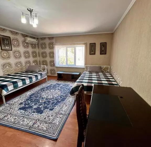 پانسیون Injoy Hostel