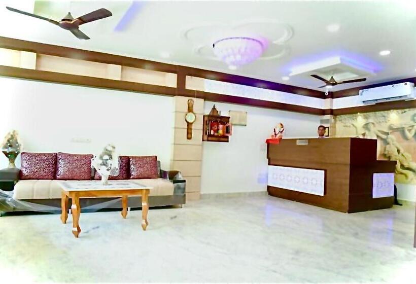 ホテル Happy Home Stay 500mtr Taj Mahal