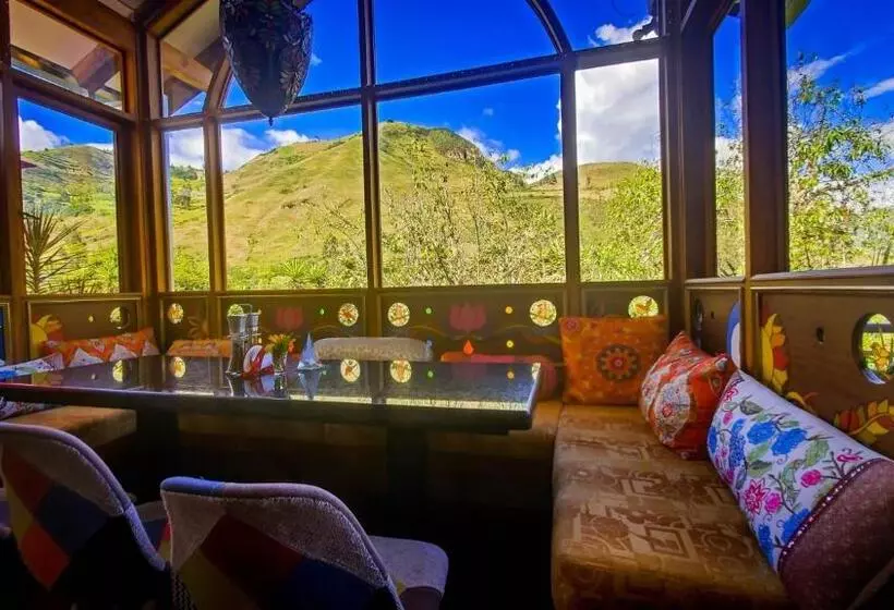 Hotelli Tosa Blue Mountain, Retreat & Spa