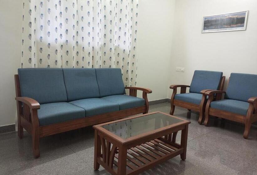 هتل Transit Nest Near Madurai Airport