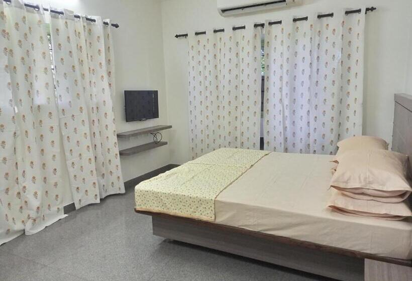 هتل Transit Nest Near Madurai Airport