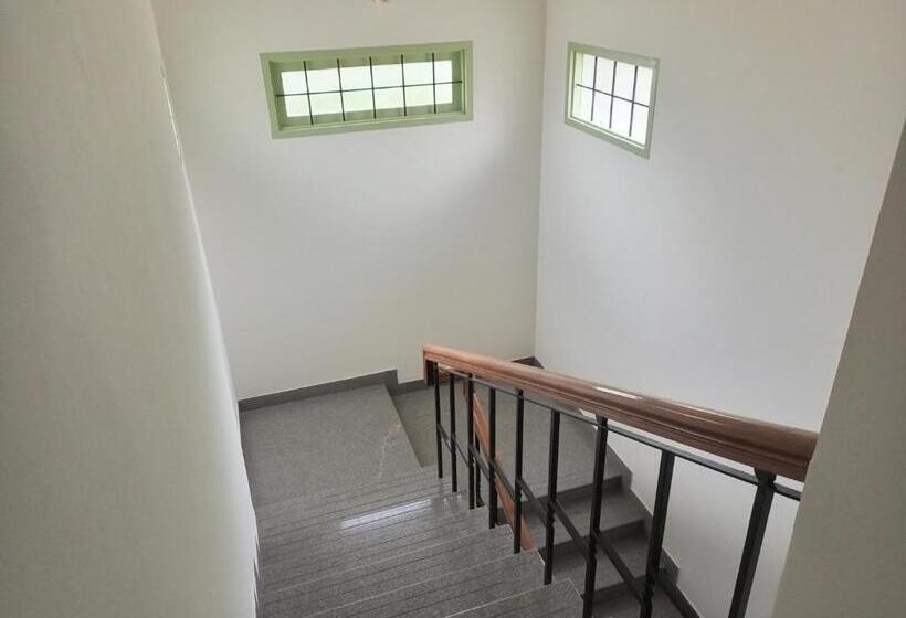 هتل Transit Nest Near Madurai Airport