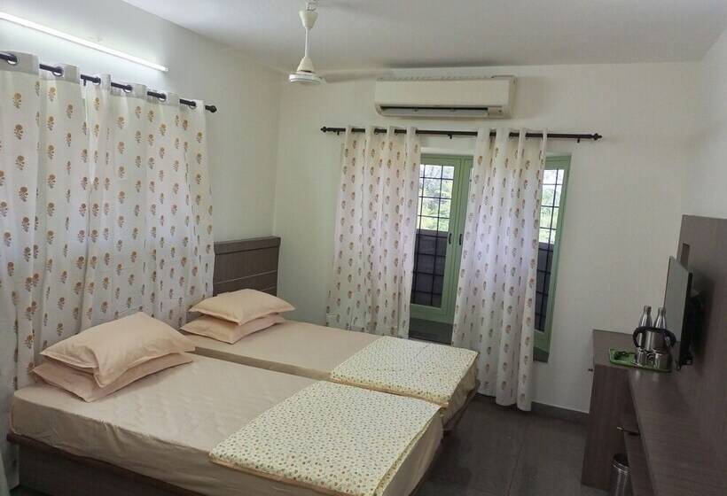 هتل Transit Nest Near Madurai Airport