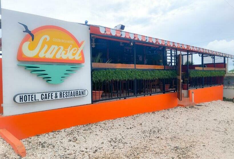 Sunset Hotel Café Y Restaurante