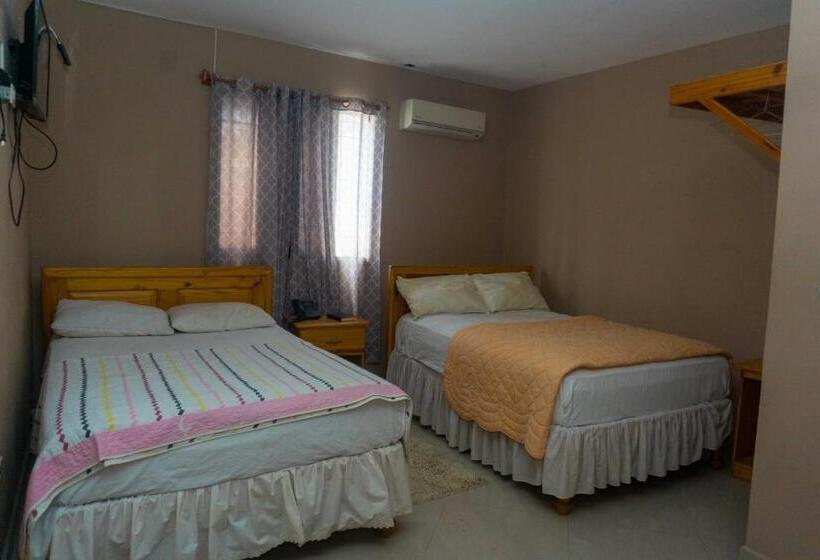 Tropical Hotel & Guest House