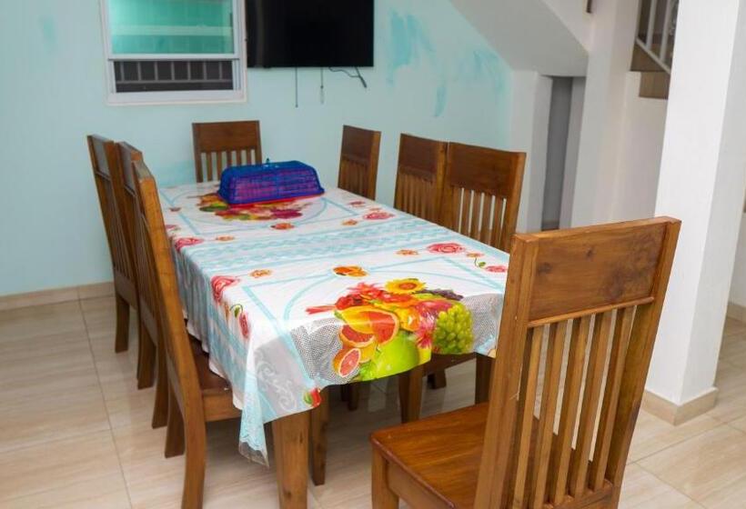 Tropical Hotel & Guest House