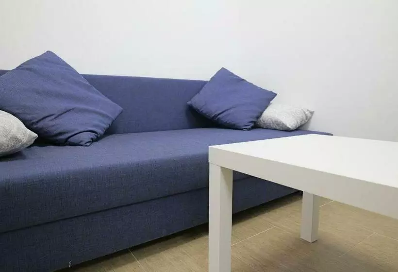هاستل Optimus Comfort