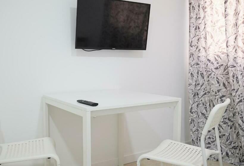 هاستل Optimus Comfort