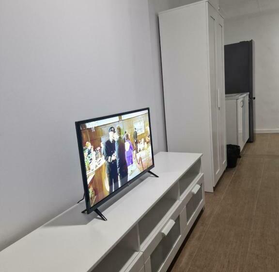 هاستل Optimus Comfort