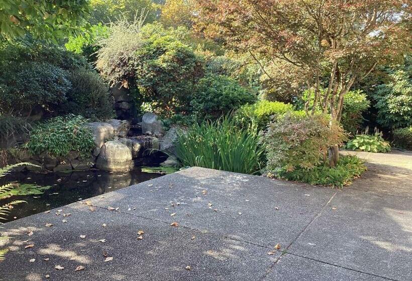 Pension Garden Room B