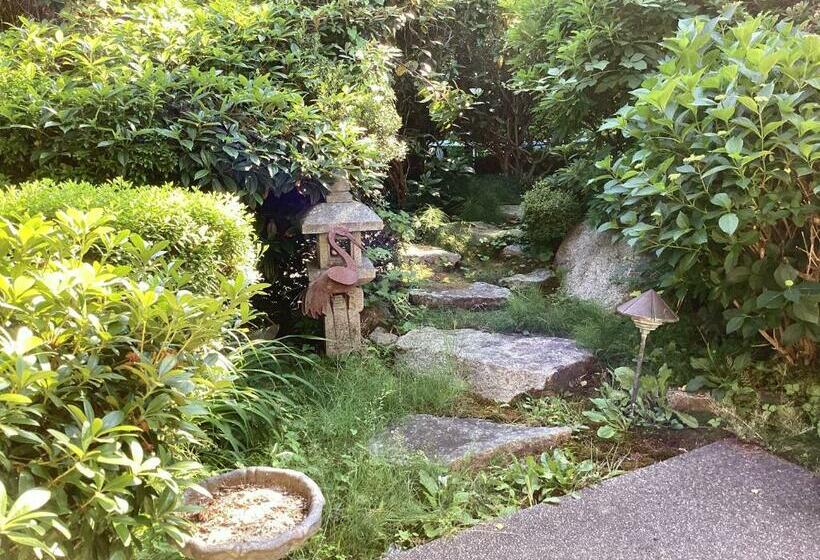 Pension Garden Room B