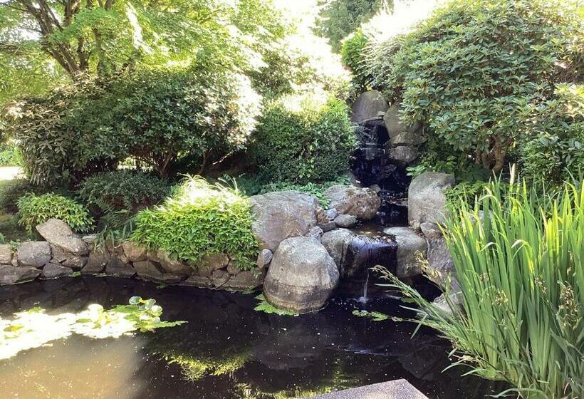 Pension Garden Room B