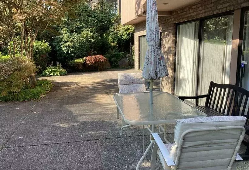 ペンション Garden Room B