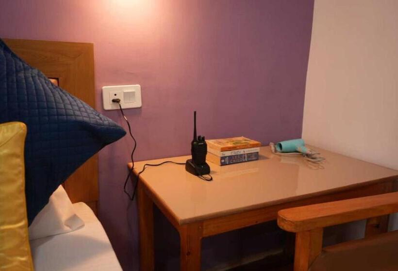 The Riverside Resort Hunder