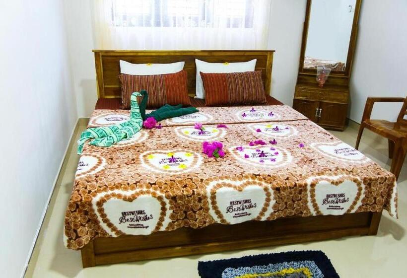 مبيت وإفطار Indusara Villa Bentota