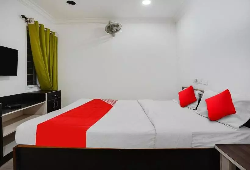 ホテル Oyo Flagship Abisha Villa