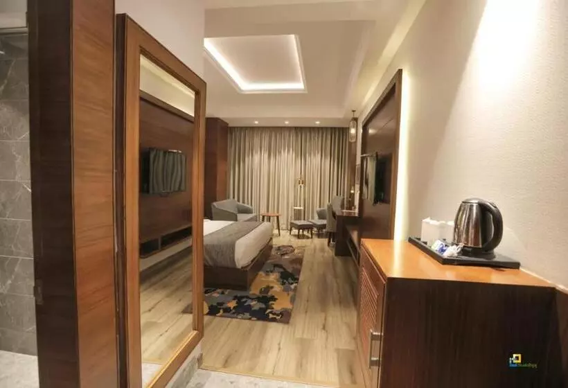 ホテル The Montage