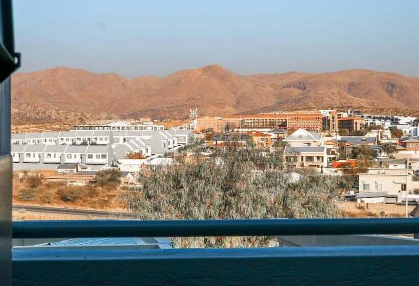 پانسیون L. A. P Guesthouse