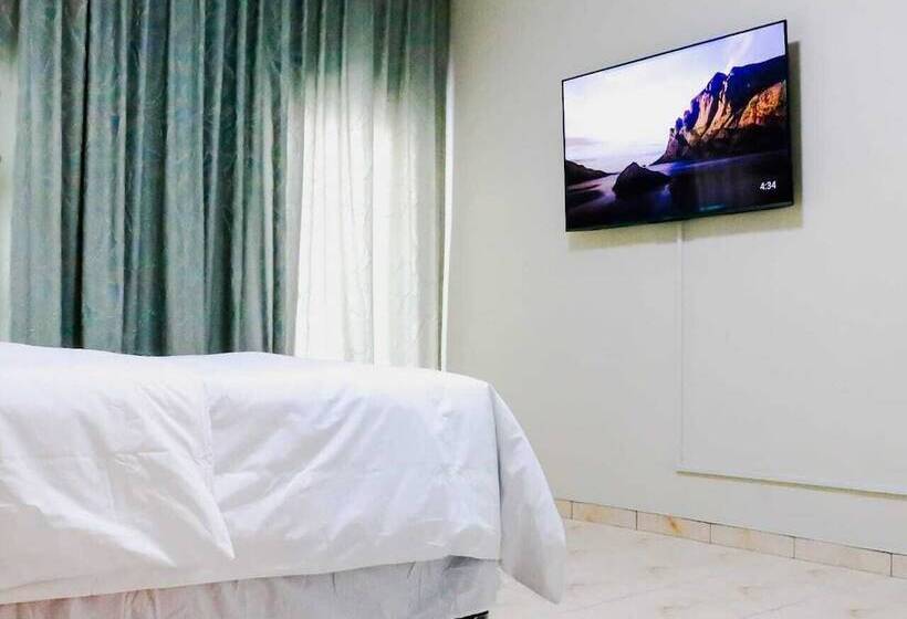 پانسیون L. A. P Guesthouse