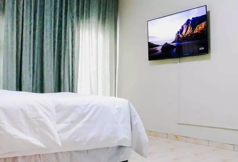 پانسیون L. A. P Guesthouse