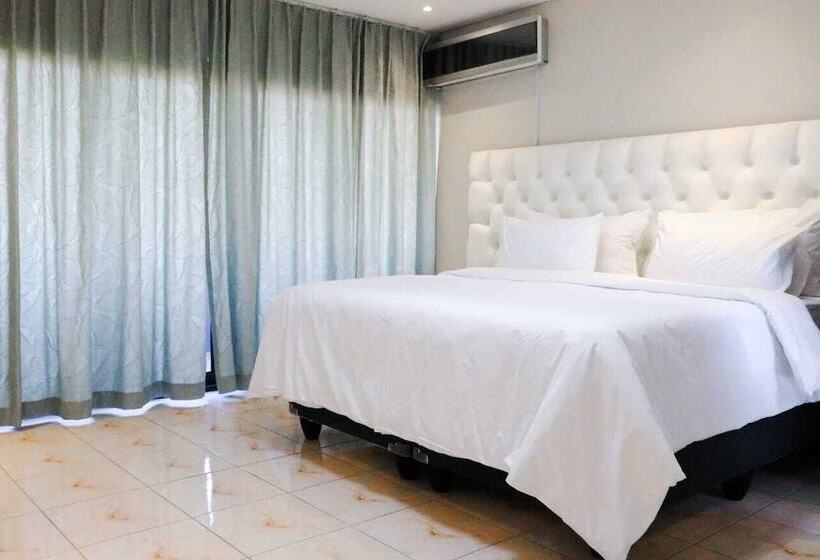 پانسیون L. A. P Guesthouse