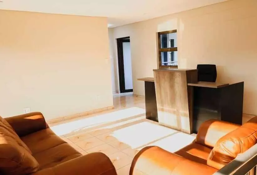 پانسیون L. A. P Guesthouse