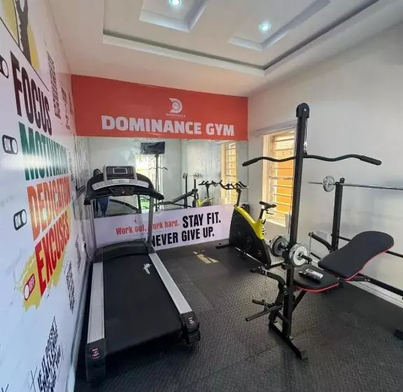 هتل Dominance Events And Suites