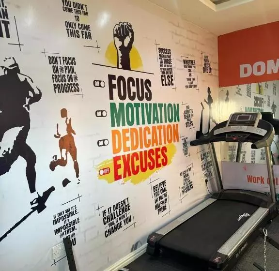 هتل Dominance Events And Suites