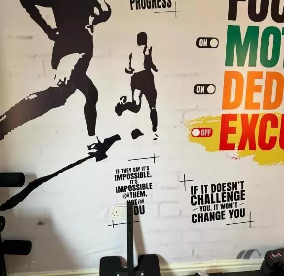 هتل Dominance Events And Suites