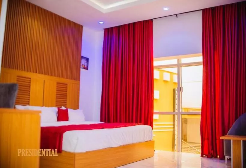 هتل Dominance Events And Suites