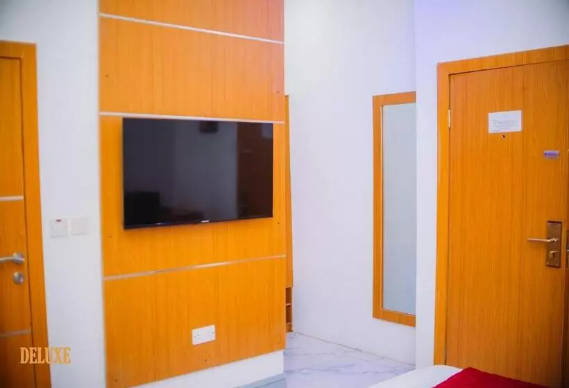 هتل Dominance Events And Suites