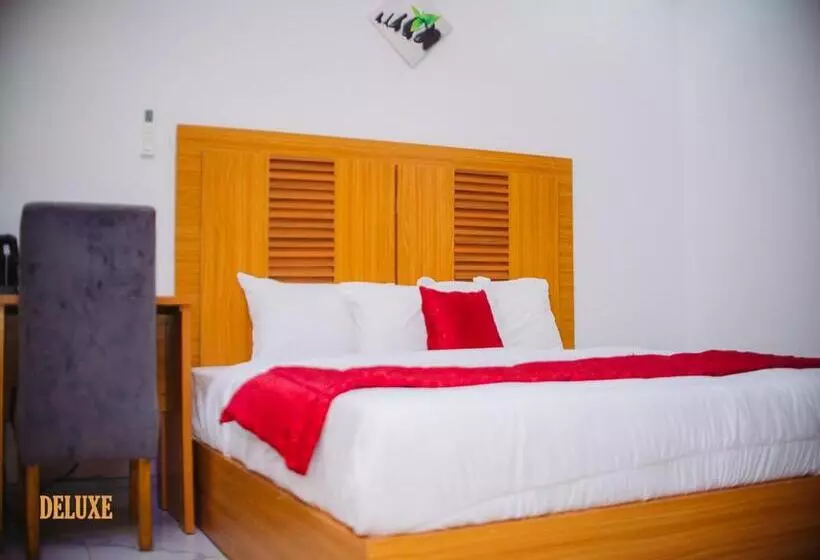 هتل Dominance Events And Suites